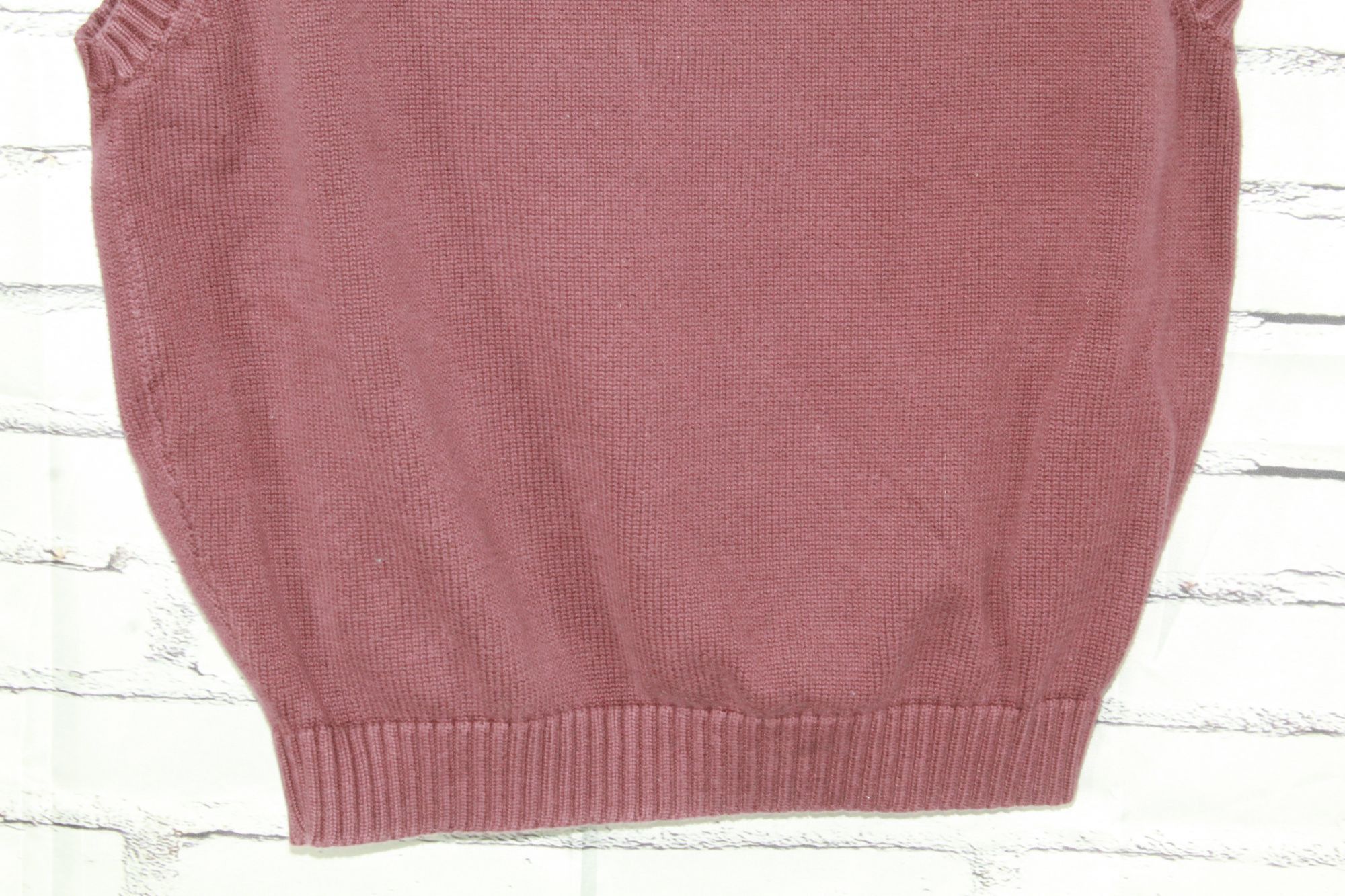 L.L. Bean LL Bean Burgundy Cotton V-Neck Sweater Vest L Retro Size US L / EU 52-54 / 3 - 6 Thumbnail