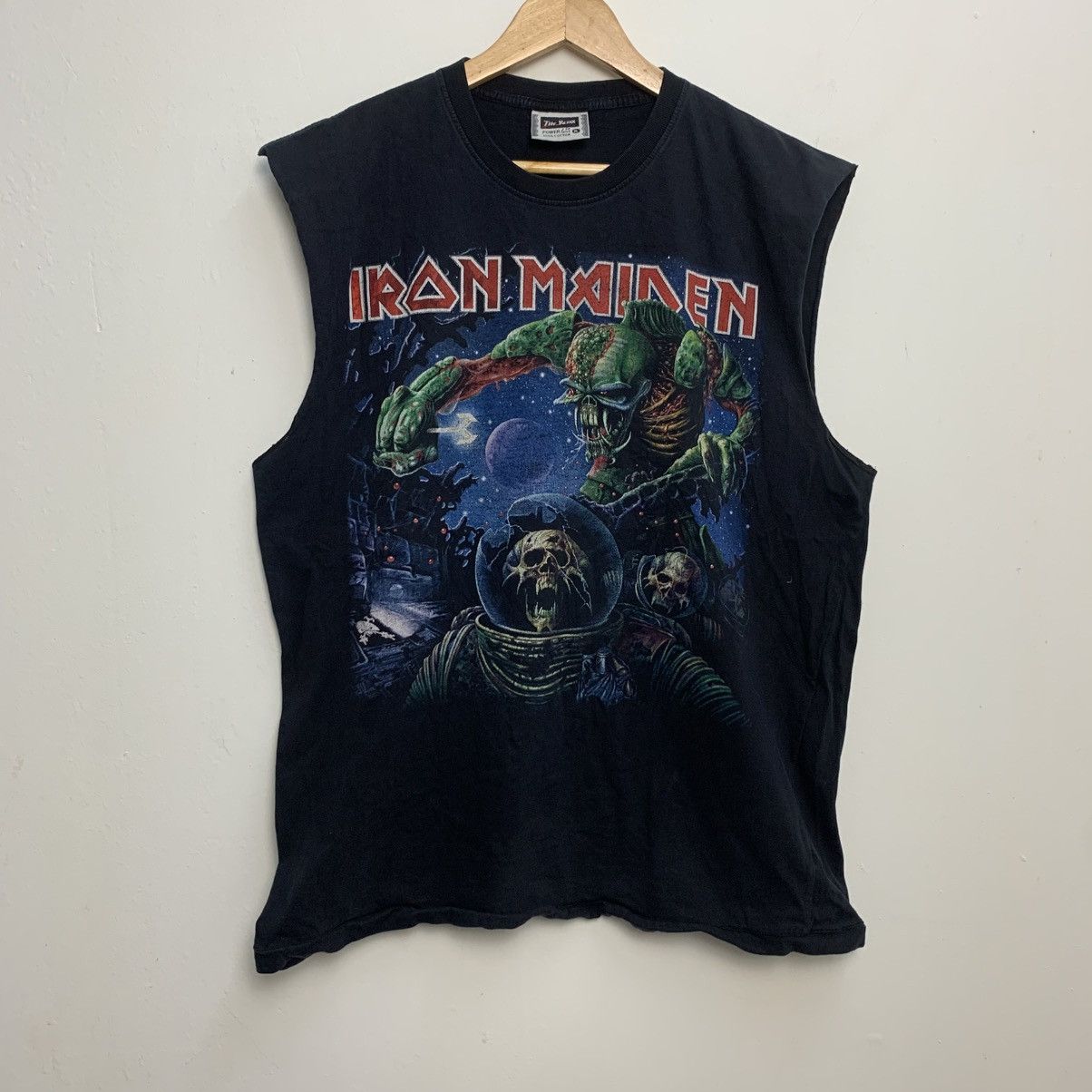 Band Tees Vintage Iron Maiden “The Final Frontier” The Roxx tags Size US XL / EU 56 / 4 - 1 Thumbnail