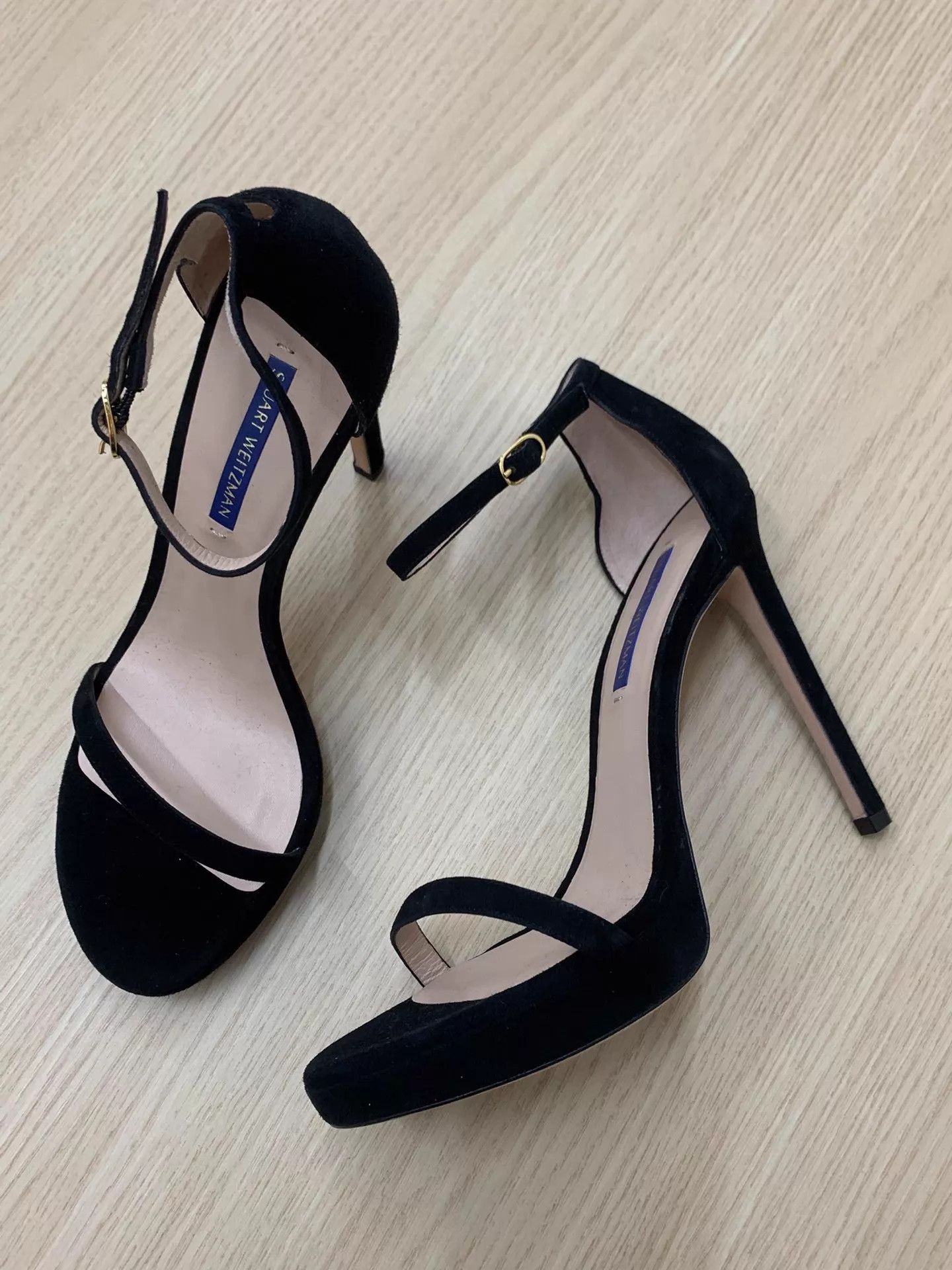Stuart Weitzman SW Black One-Strap Heels 39 Unused Size US 8.5 / IT 38.5 - 2 Thumbnail