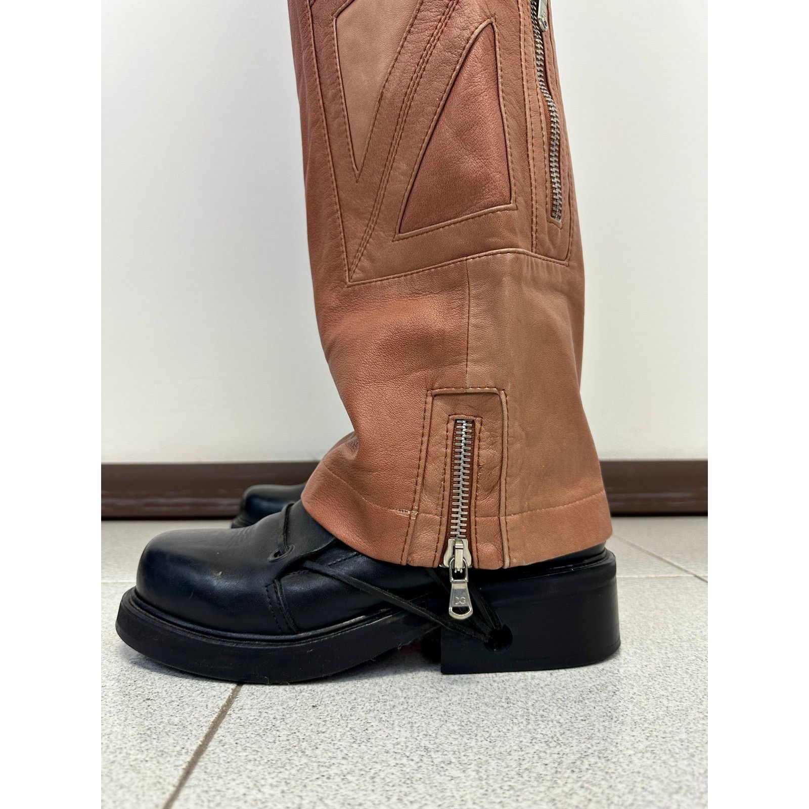 Dolce & Gabbana SS2002 Dolce & Gabbana leather zipper flight cargo pants Size US 34 / EU 50 - 10 Thumbnail