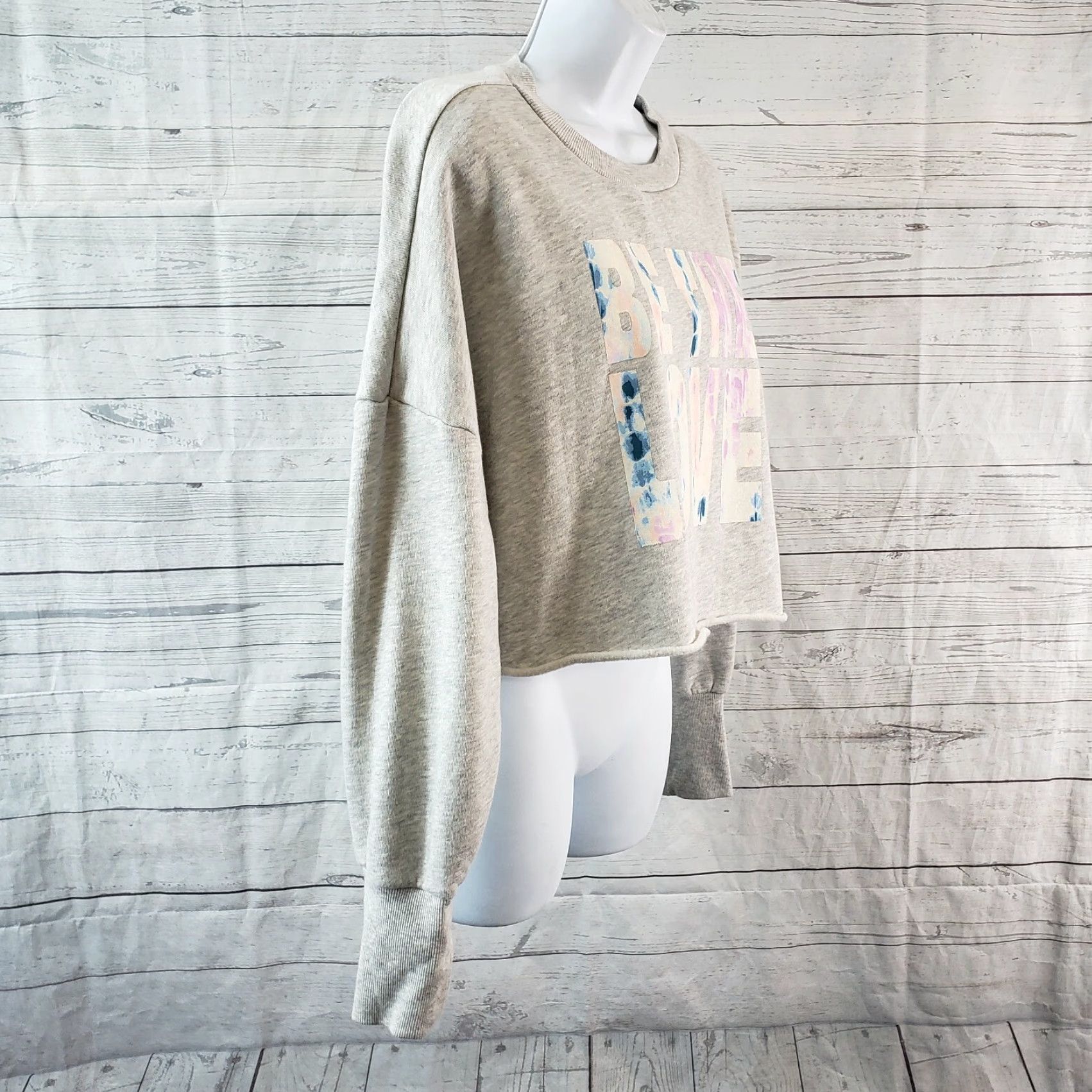 Old Navy VINTAGE? No. Old Navy Womens Cropped Sweatshirt Gray L Be The Love Womens Sweatshirt Adult? Size L / US 10 / IT 46 - 3 Thumbnail