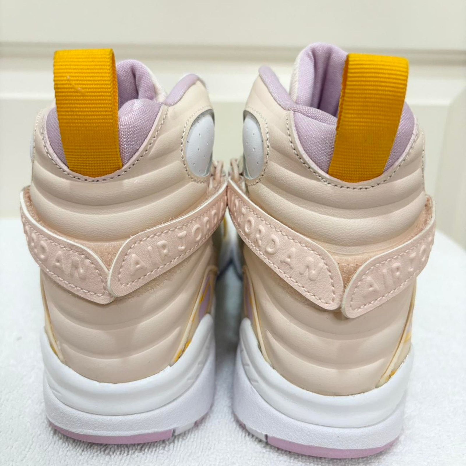 Jordan Brand Air Jordan 8 Retro Sneaker- 6 Y/7.5 Women's Size US 7.5 / IT 37.5 - 3 Thumbnail