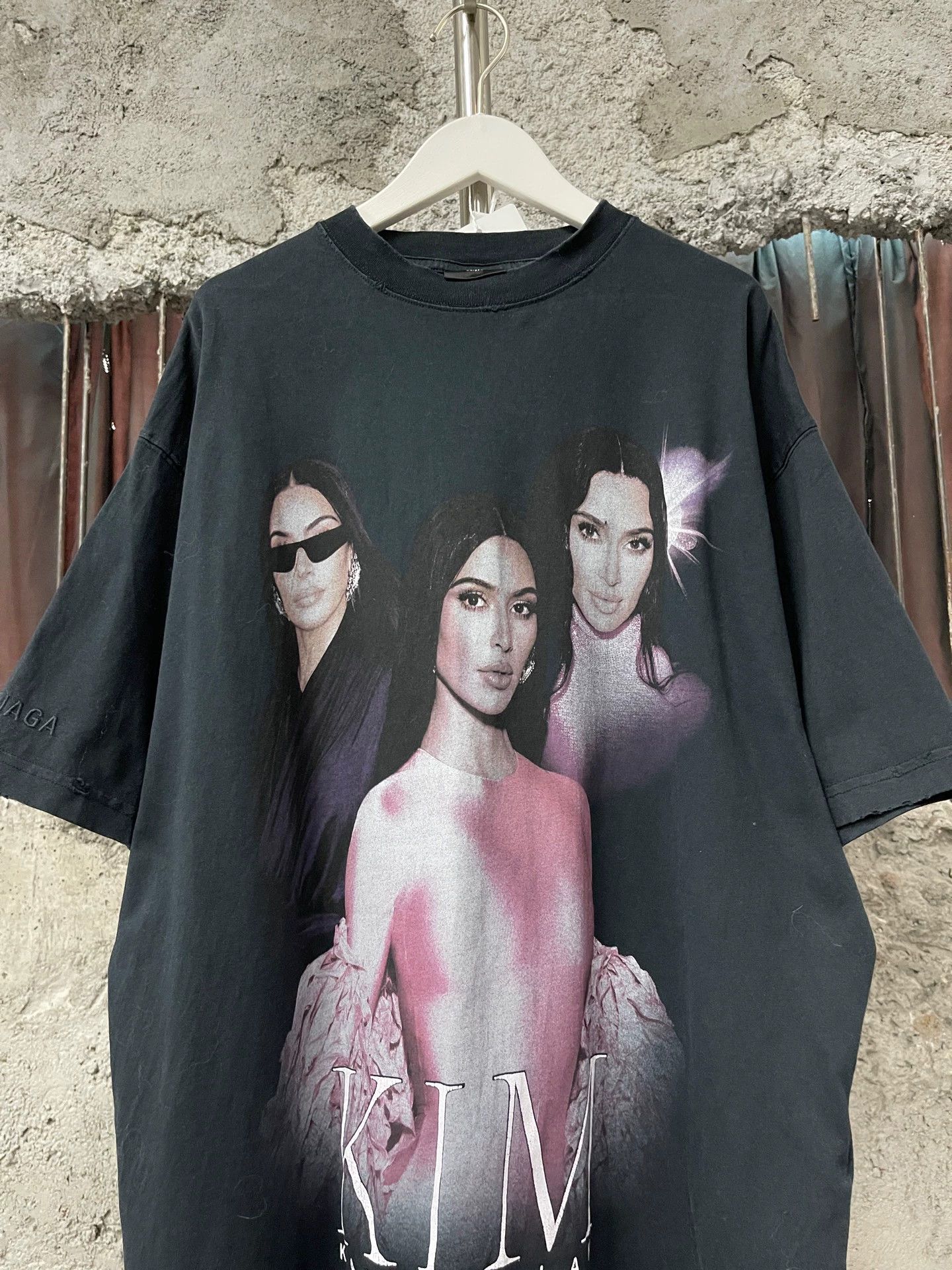 Balenciaga Balenciaga Fanclub Short Sleeve T-shirt Size 1 Size US L / EU 52-54 / 3 - 3 Thumbnail