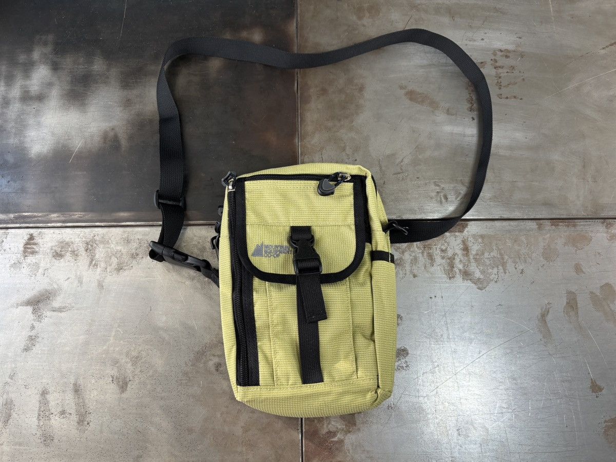 Mountain Equipment Company Vintage MEC Crossbody Bag 2000s Sling Fanny Co-op Mini Pack Size ONE SIZE - 15 Thumbnail