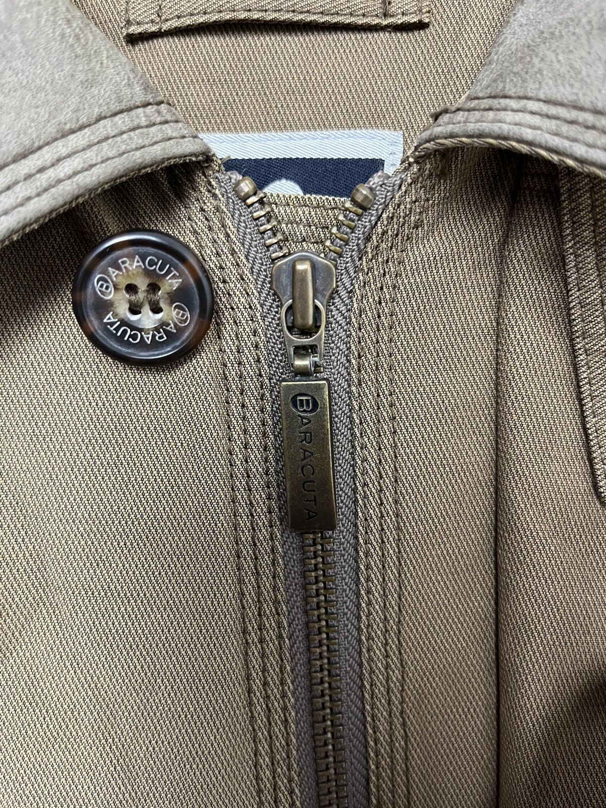 Baracuta × Vintage Vintage 00s Baracuta heavy insulated leather collar coat Size US L / EU 52-54 / 3 - 22 Thumbnail