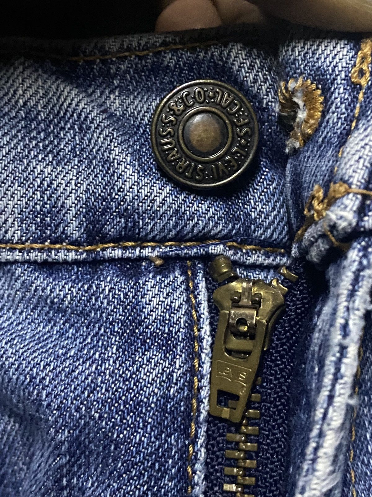 Levi's Vintage Levis 508 90s Blue Wash Distressed Loose Jeans Size US 30 / EU 46 - 10 Thumbnail
