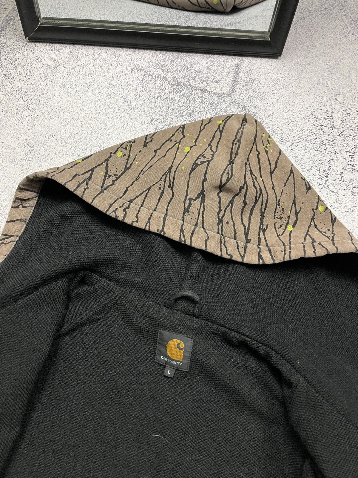 Carhartt × Vintage Crazy Y2k Carhartt Distressed Zip Up Hoodie Jacket Camo Rare Size US M / EU 48-50 / 2 - 14 Thumbnail
