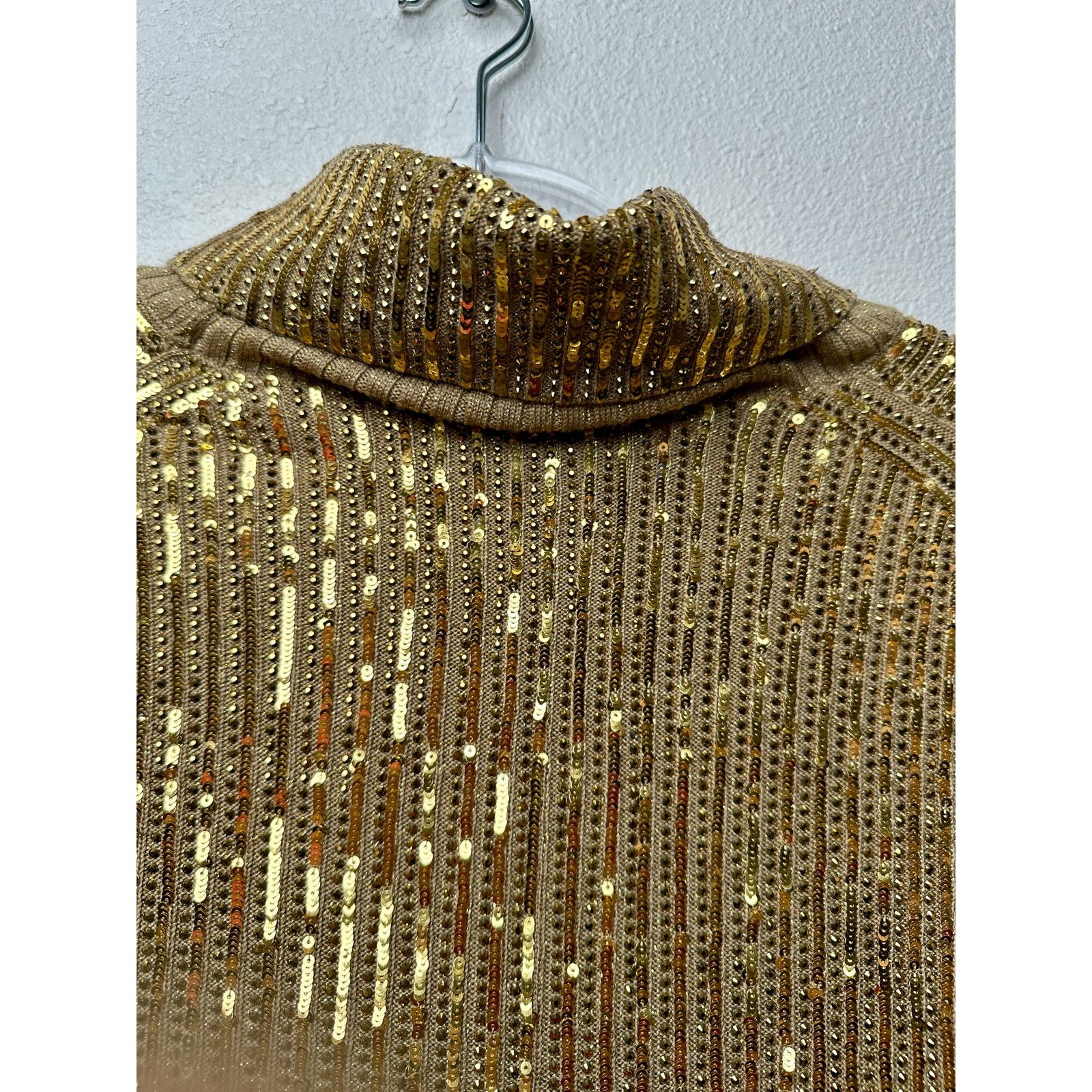 Gucci Gucci Sweater Gold Womens US M Sequin Turtleneck Size M / US 6-8 / IT 42-44 - 7 Thumbnail