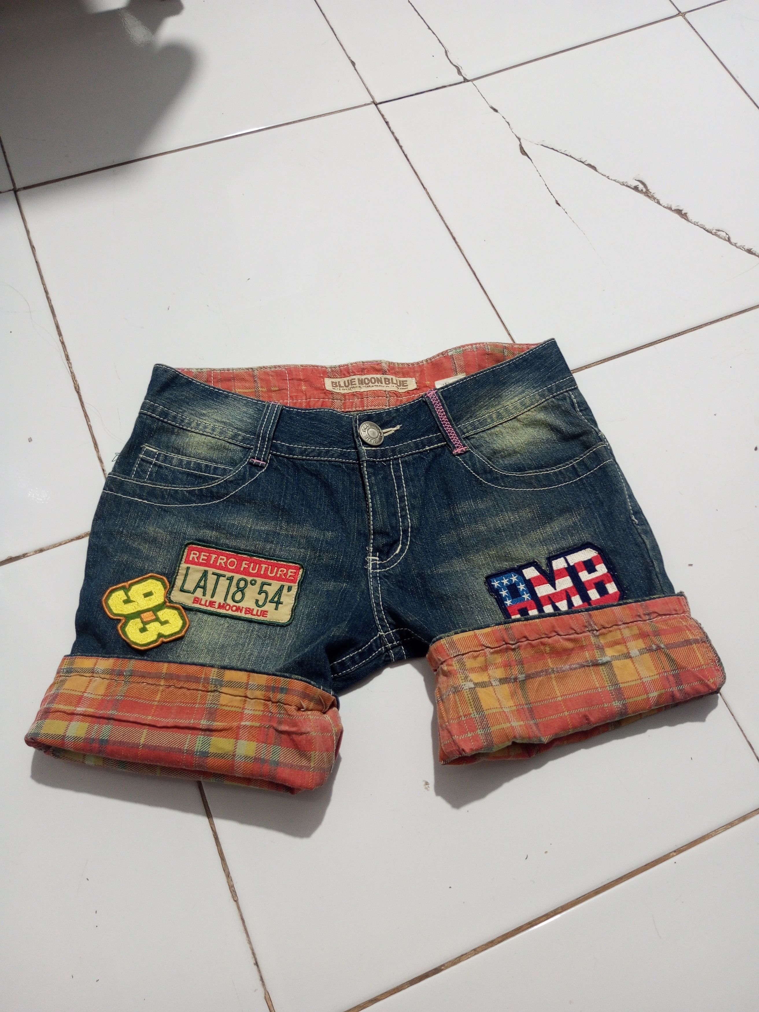 Hysteric Glamour Vintage Blue Moon Blue patch shorts denim Size 29" - 12 Thumbnail