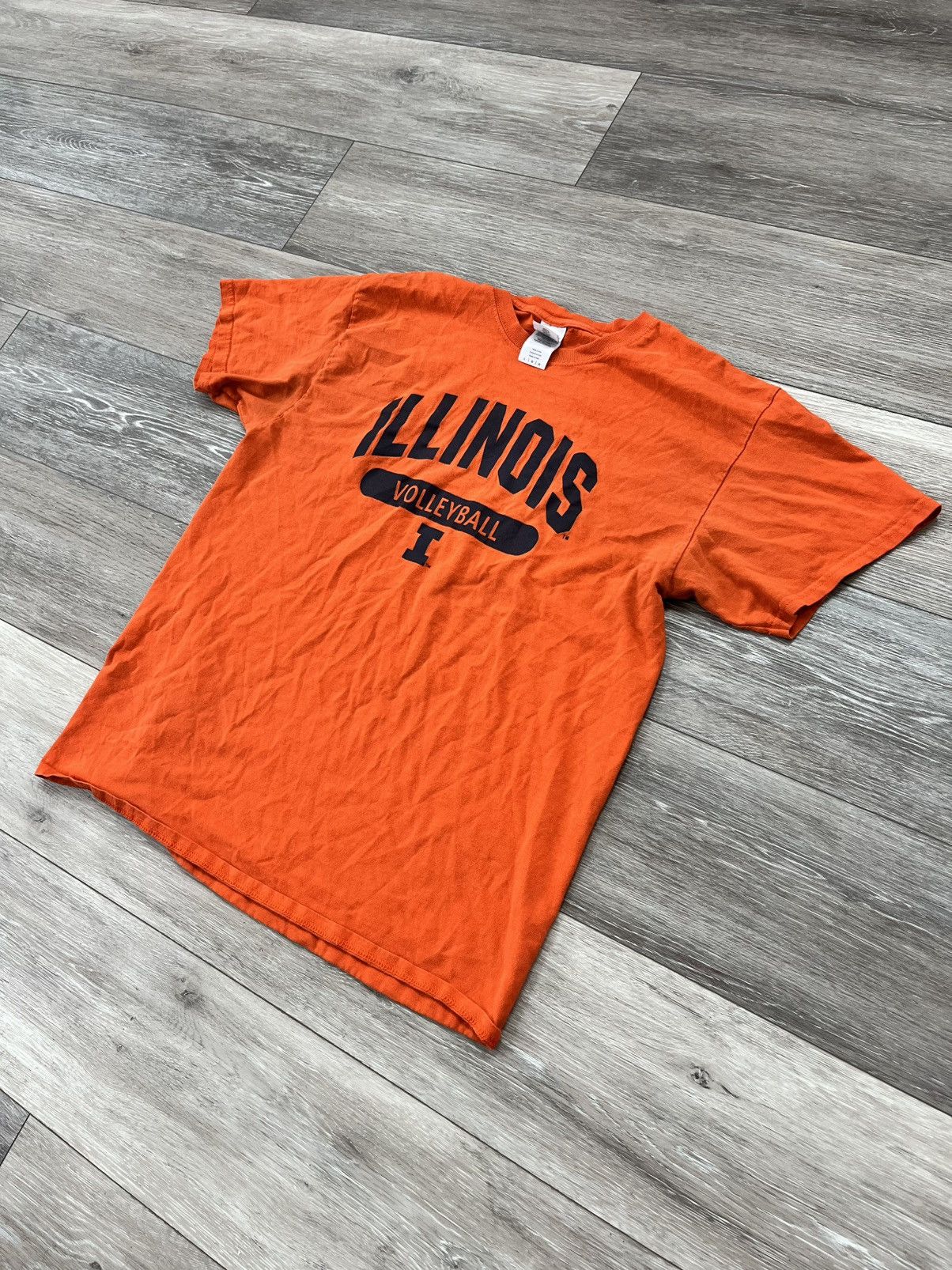 Other Vintage University of Illinois Volleyball T-Shirt Size US L / EU 52-54 / 3 - 2 Thumbnail