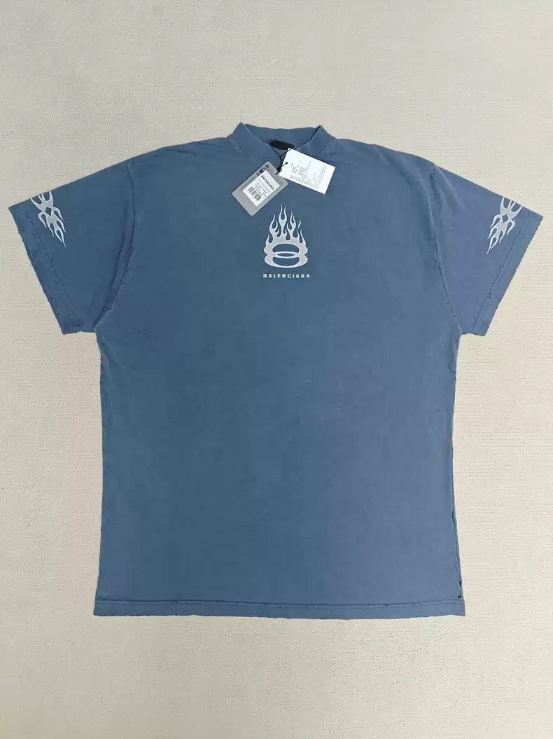 Balenciaga T-shirt with print | Men's Clothing | Vitkac