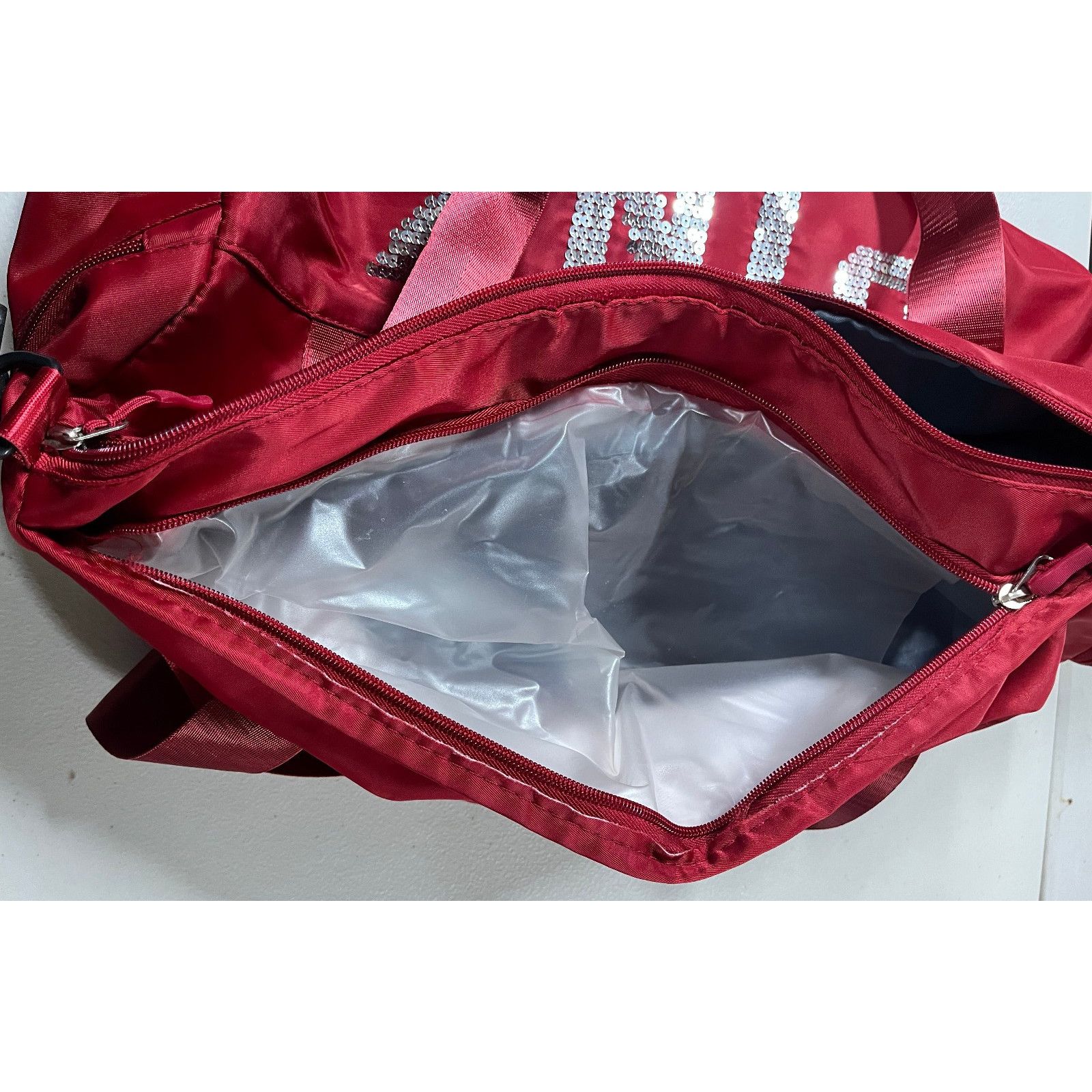 Victoria's Secret Victoria’s Secret PINK Sequin Duffel Gym Bag Waterproof Size ONE SIZE - 10 Thumbnail