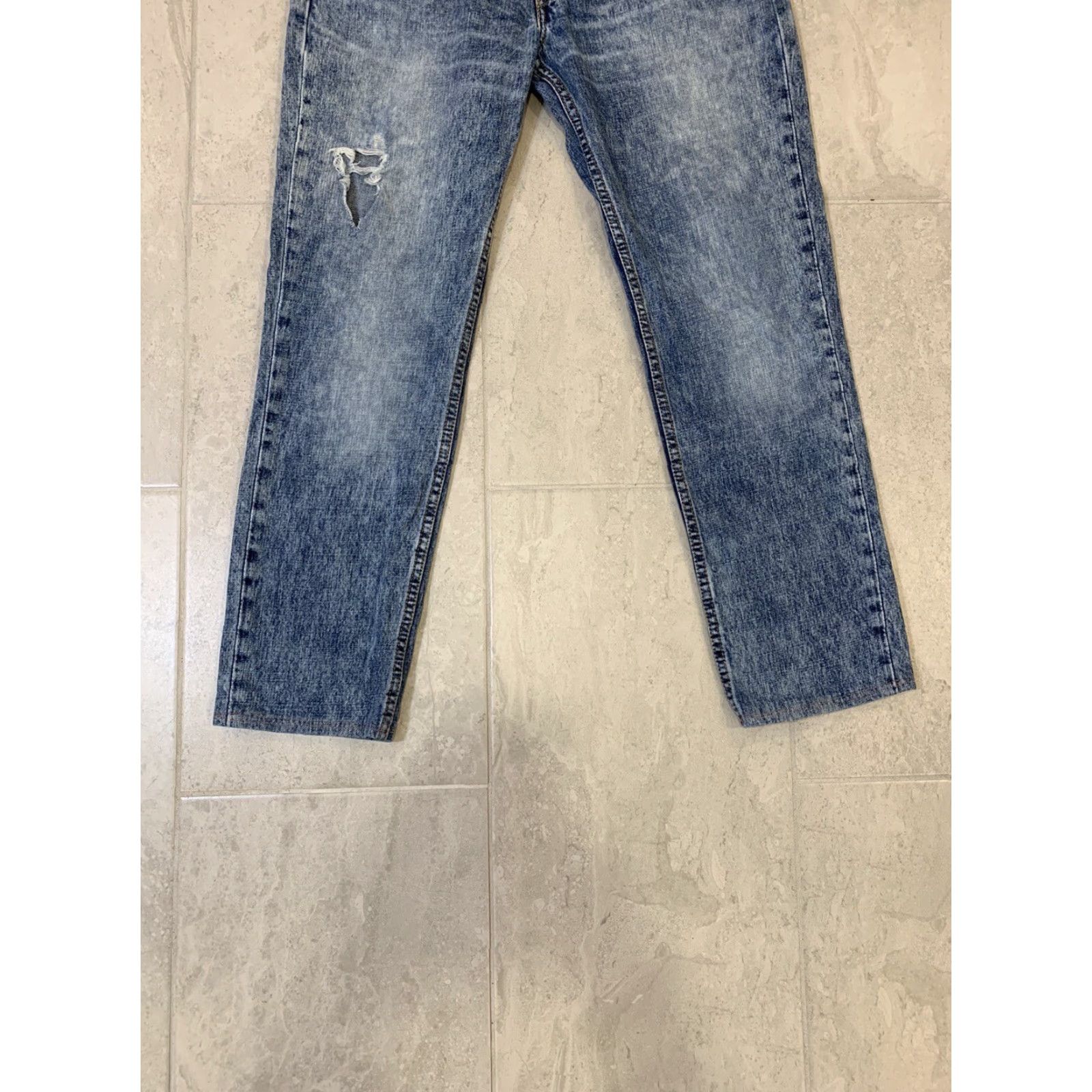 Levi's Levi's Jeans Slim Fit 511 Straight Leg Medium Wash Denim Blue 36 Inseam 30 Mens Jeans Size US 36 / EU 52 - 3 Thumbnail
