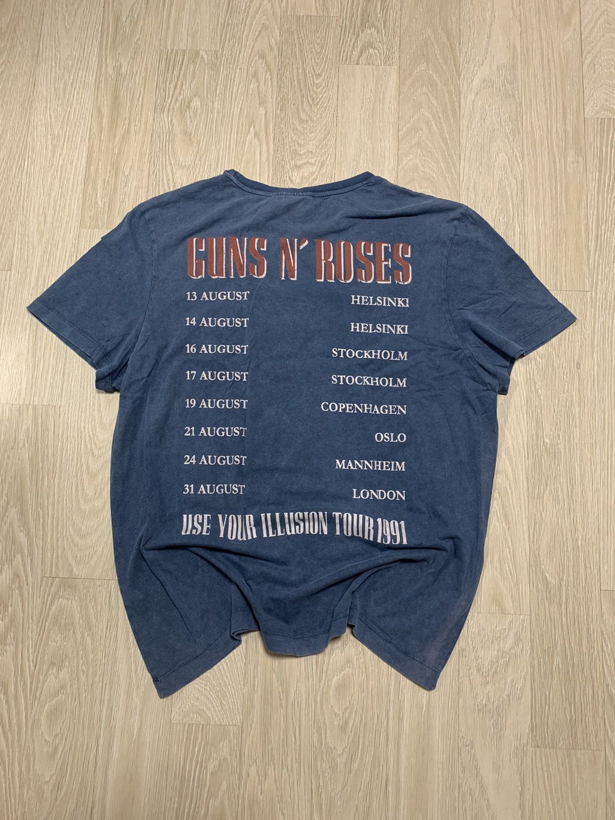 Guns N' Roses Vintage t shirts guns n roses, vintage, rock, punk, style Size US XL / EU 56 / 4 - 4 Thumbnail