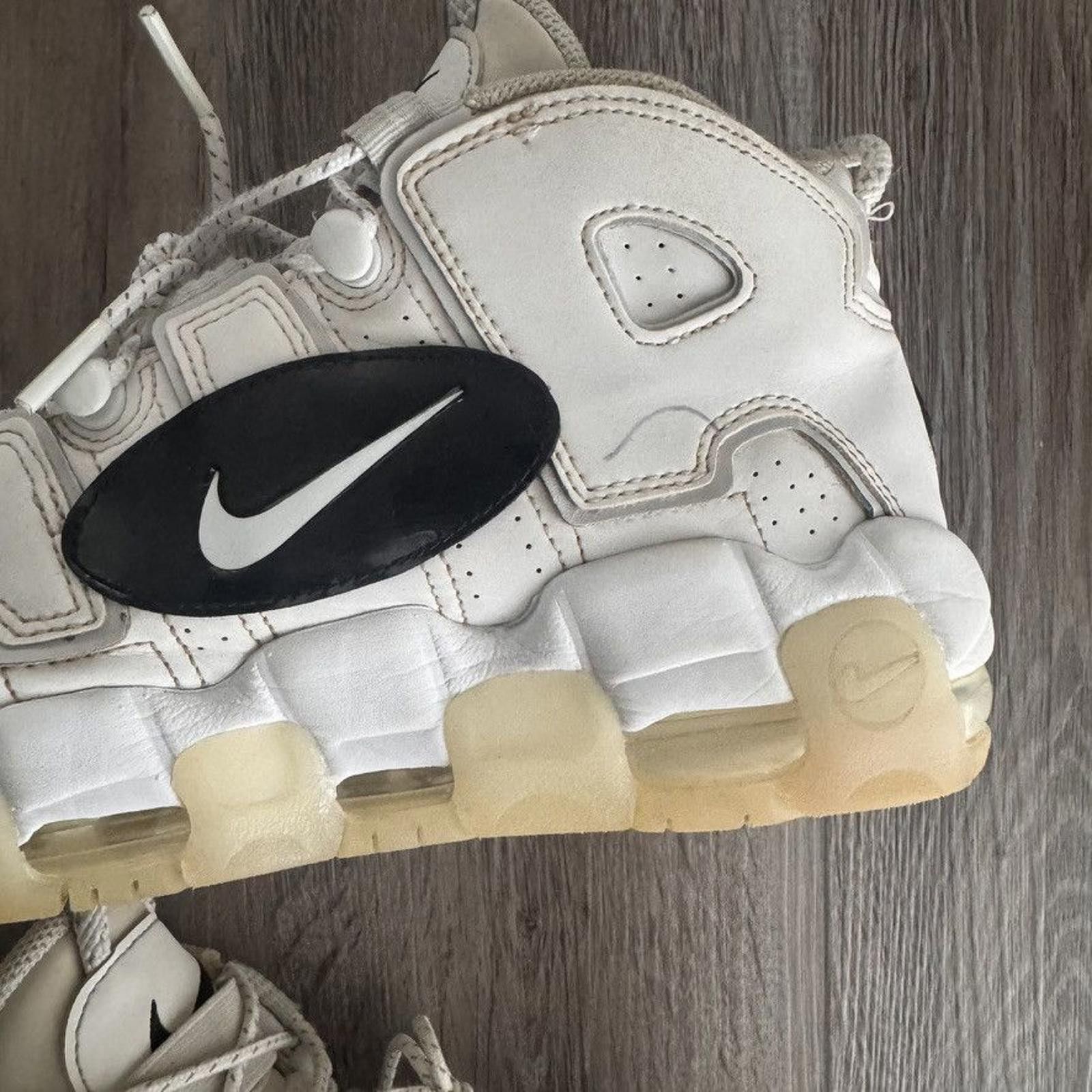 Nike NIKE • Air More Uptempo "Copy Paste White" (9M) Size US 9 / EU 42 - 7 Thumbnail