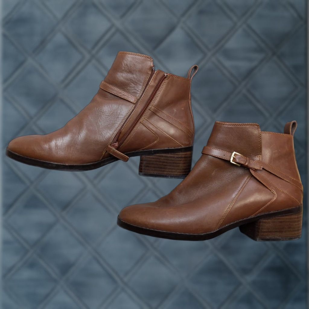 Cole Haan Cole Haan Boots Womens Size 9.5 Brown Leather Ankle Zip Buckle Booties Size US 10 / IT 40 - 1 Thumbnail