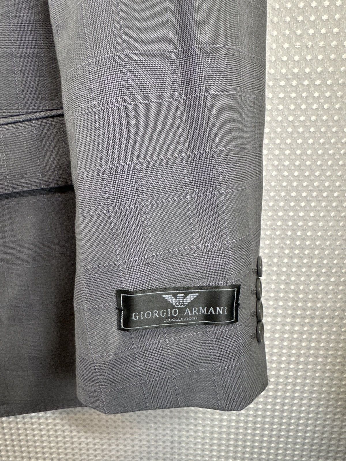 Giorgio Armani Giorgio Armani Le Collezioni Grey Plaid Wool Blazer Size 42R - 4 Thumbnail