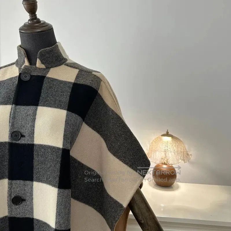 Burberry Burberry Women's Khaki Cardigan. Size XS / US 0-2 / IT 36-38 - 5 Thumbnail