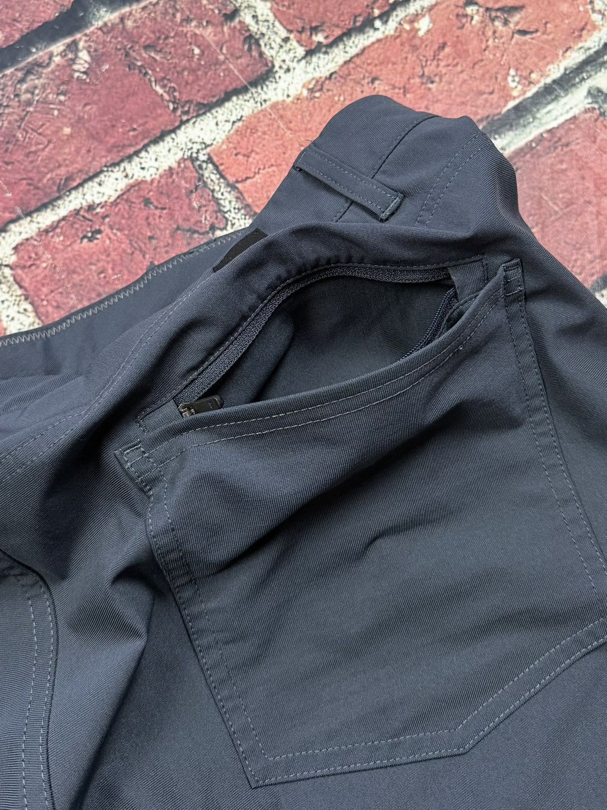 Vuori Vuori Meta Pants Athletic Taper Performance Commute Flex Size US 36 / EU 52 - 10 Thumbnail