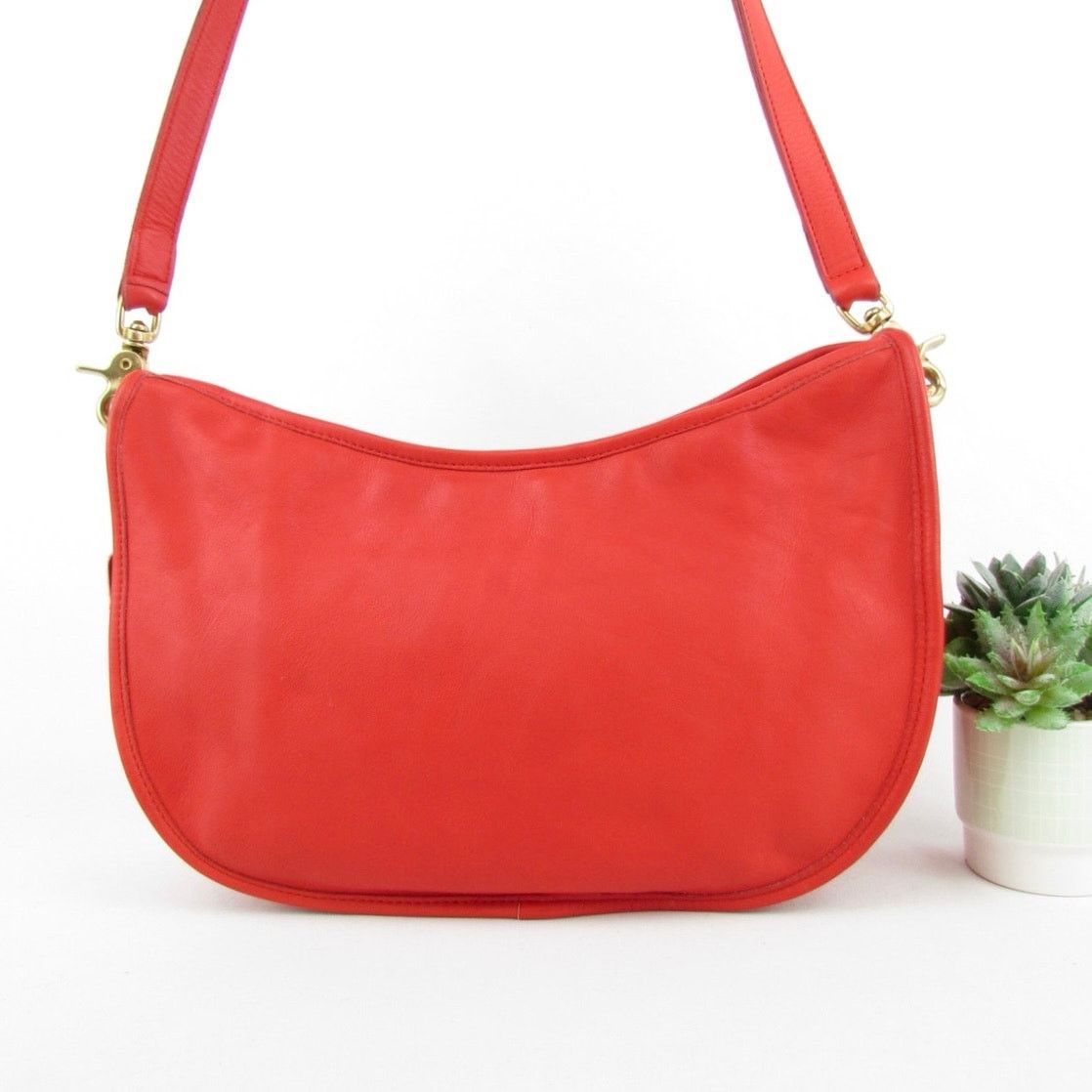 Coach Coach Vintage Red Leather Swinger Bag Size ONE SIZE - 2 Thumbnail