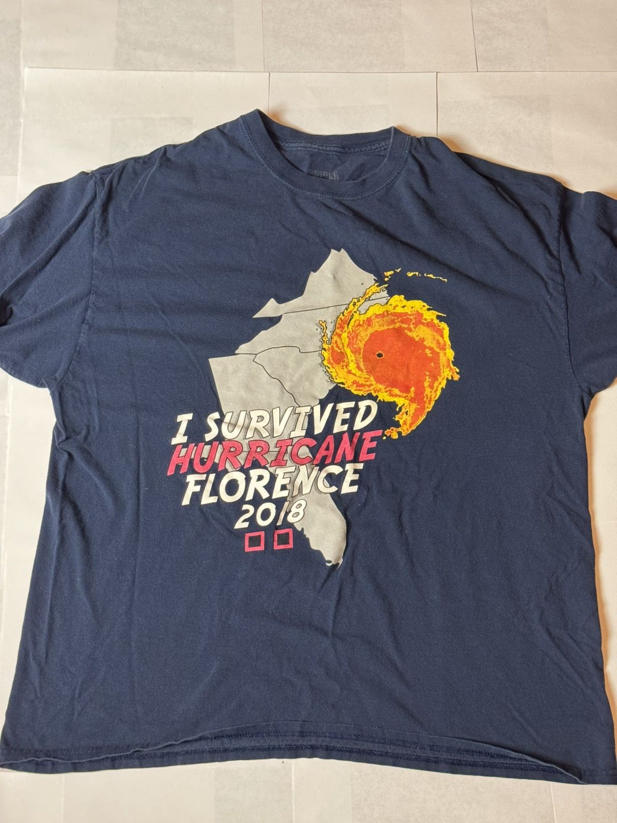 Vintage Hurricane Surviver Vintage T shirt Funny Size US M / EU 48-50 / 2 - 1 Thumbnail