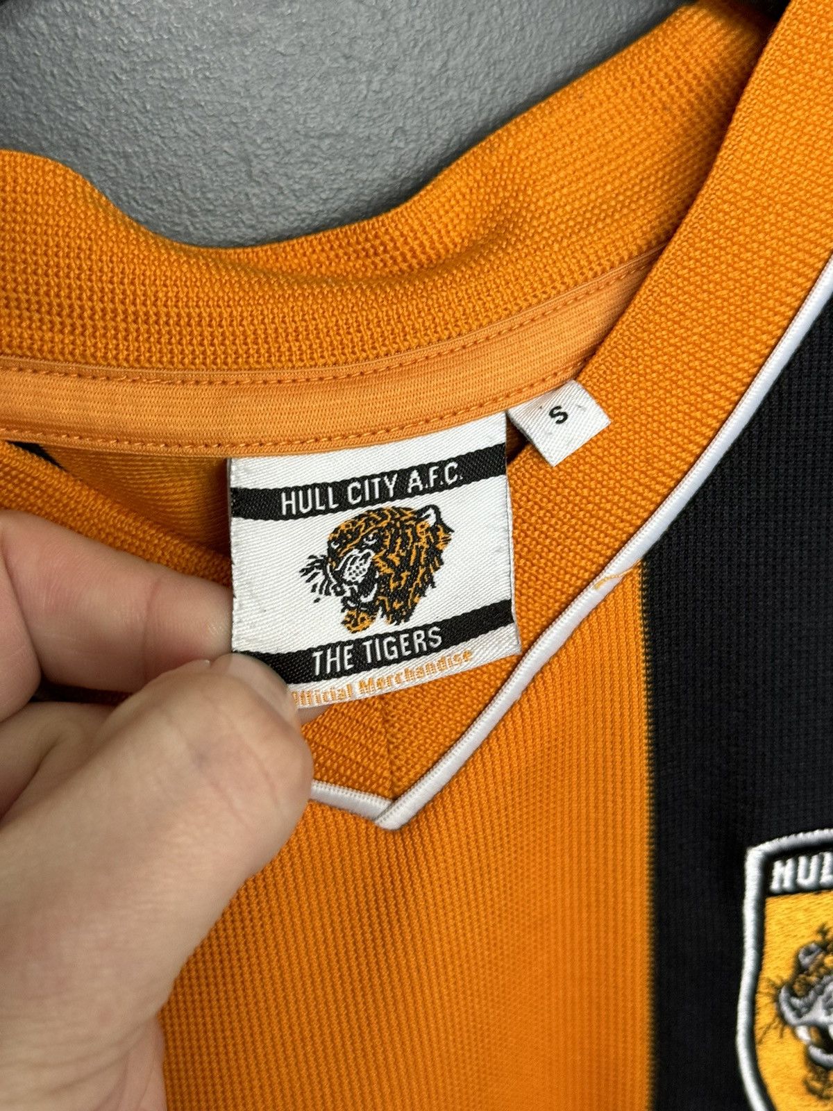Diadora Hull City 04/05 Home Football Long Sleeve Jersey Size US S / EU 44-46 / 1 - 16 Thumbnail