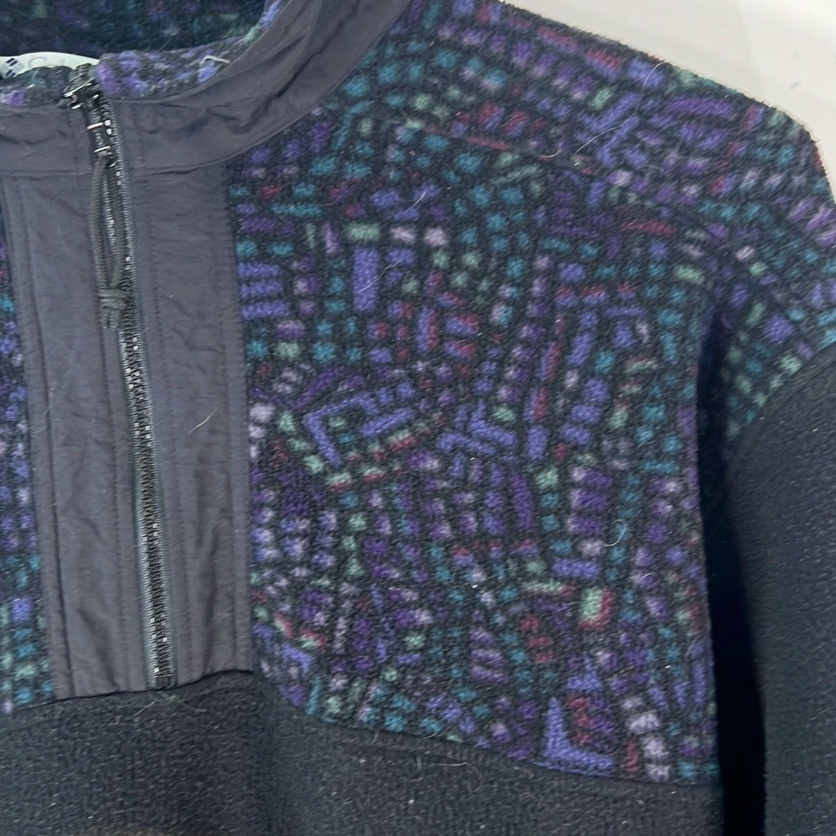 Vintage VINTAGE Columbia Womens Jacket XL Black Geometric Pullover Long Sleeve 100% Polyester United States Made USA Size XL / US 12-14 / IT 48-50 - 3 Thumbnail