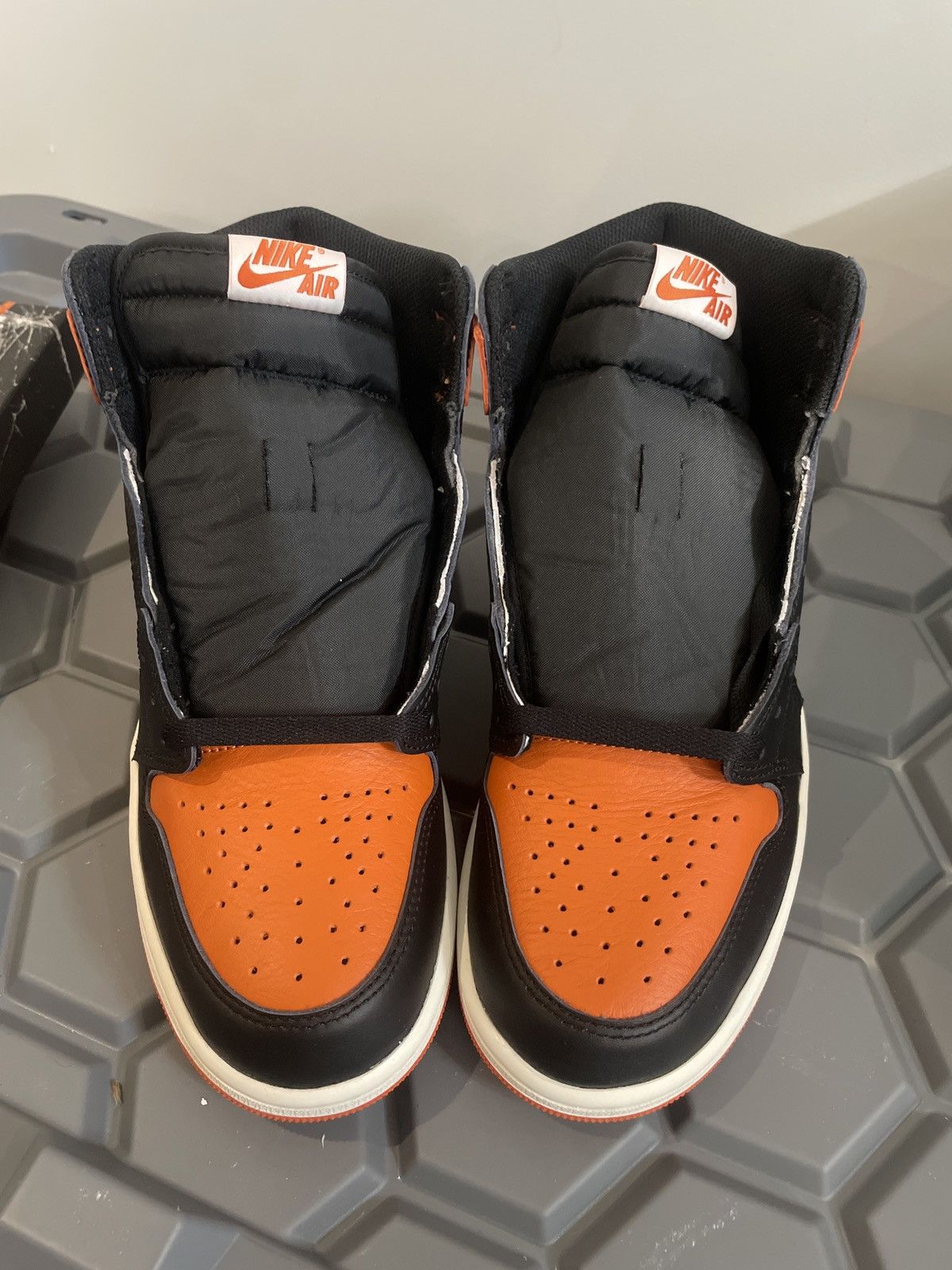 Jordan Brand Jordan 1 Shattered Backboard Size 10 Size US 10 / EU 43 - 7 Thumbnail