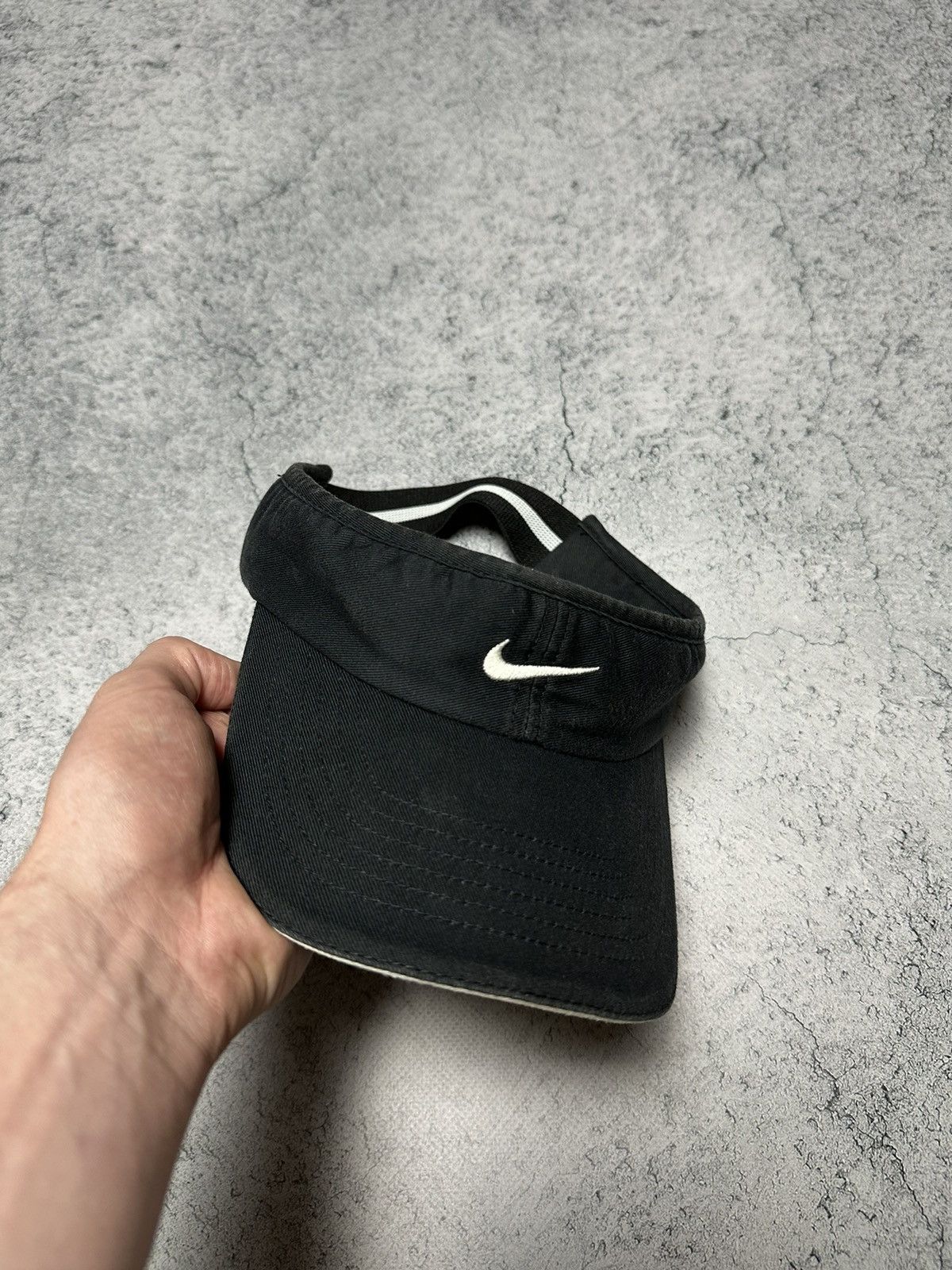 Vintage Vintage Nike Visor Golf Tennis Cap Hat Swoosh Size ONE SIZE - 5 Thumbnail