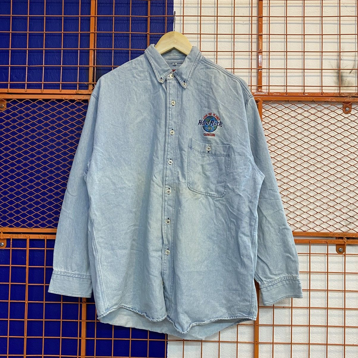 Vintage Hard Rock Cafe Cancun Shirt Jeans Embroidery