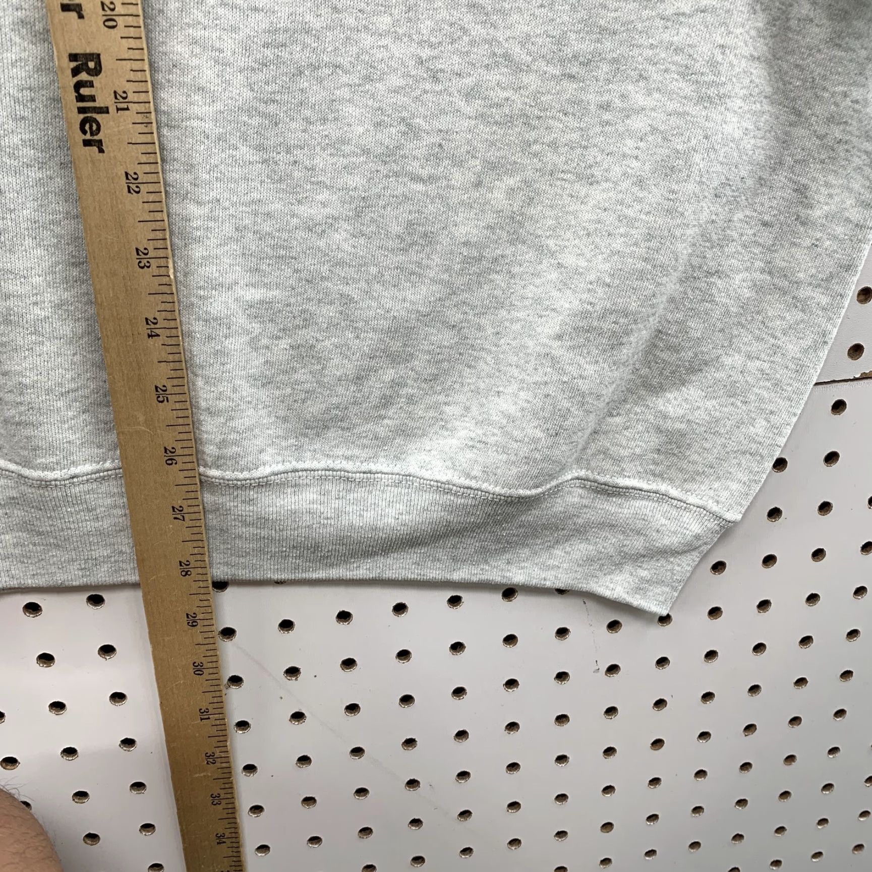 Fruit Of The Loom VINTAGE Fruit of the Loom Sweatshirt Crewneck Gray 3XL Mens 90s Pullover Graphic Print Size US XXL / EU 58 / 5 - 6 Thumbnail