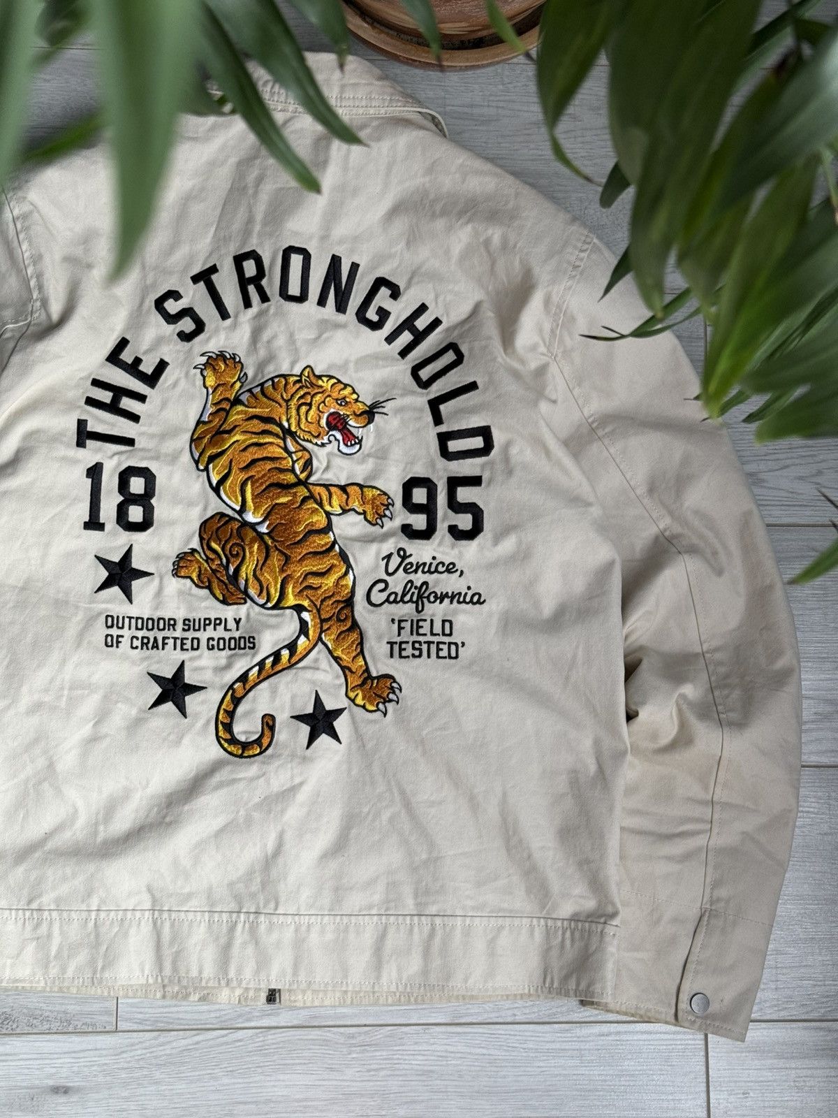 Stronghold × The Stronghold × Vintage Vintage The Stronghold Jacket tiger back logo Size US M / EU 48-50 / 2 - 1 Thumbnail