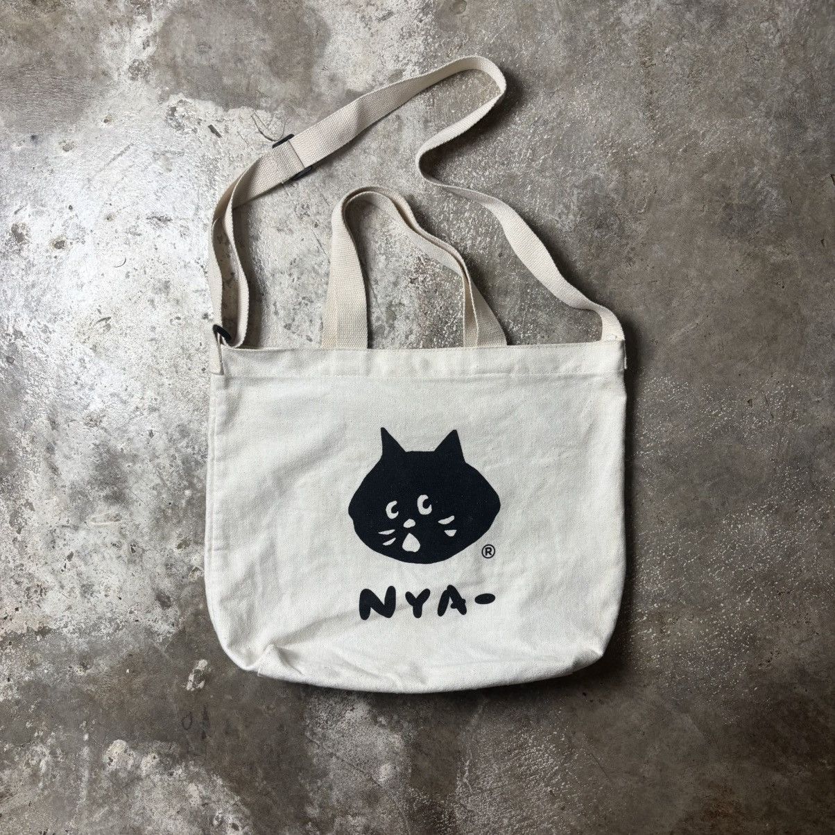 NE-NET ISSEY MIYAKE TOTE BAG