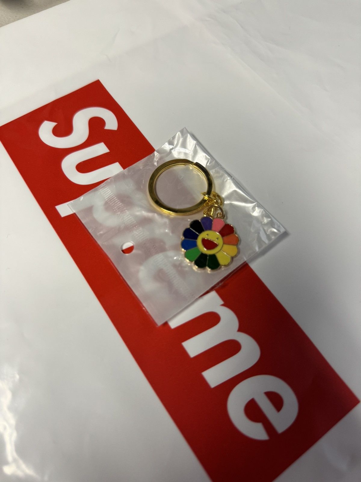 Takashi Murakami Takashi Murakami ComplexCon & The NTWRK Gold Keychain Size ONE SIZE - 2 Thumbnail