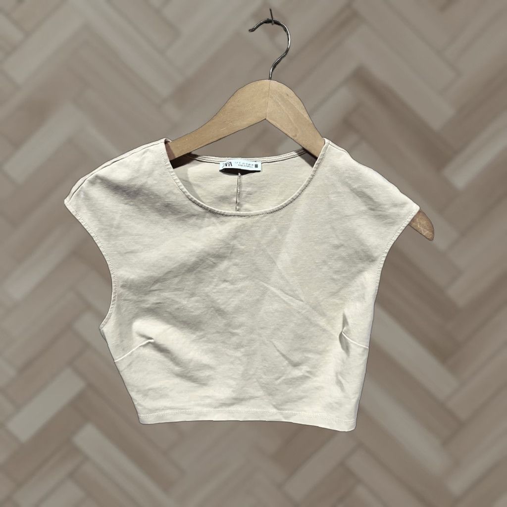 Zara Zara Womens Small Beige Fitted Top Cropped Stretch Shirt Blouse Knit Lightweight Casual All Season 14” Length 14” Pit to Pit S Regular Womens Size S / US 4 / IT 40 - 1 Thumbnail