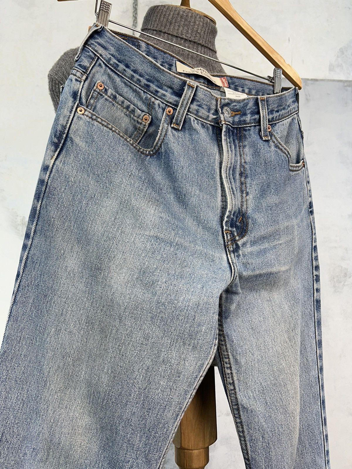 Levi's Vintage Blue Levis Slim Fit Jeans Pants Size 30 Size US 30 / EU 46 - 6 Thumbnail