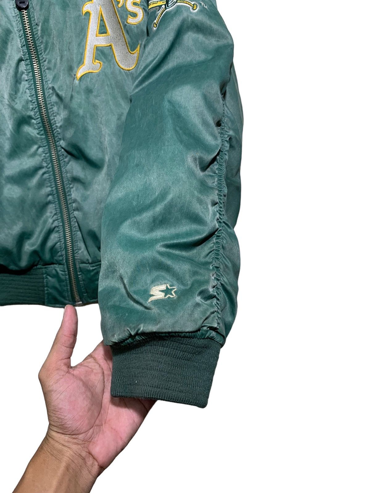 MLB 🔥A’s MLB BY STARTER BOMBER JACKETS Size US L / EU 52-54 / 3 - 4 Thumbnail