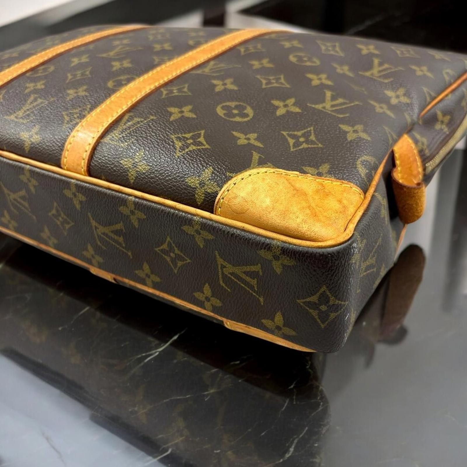 Louis Vuitton Louis Vuitton - Men's Monogram Canvas Briefcase Size ONE SIZE - 3 Thumbnail