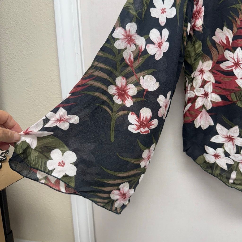 Chaser Brand Women's Chaser L Black White Tropical Long Sleeve Blouse Size L / US 10 / IT 46 - 3 Thumbnail