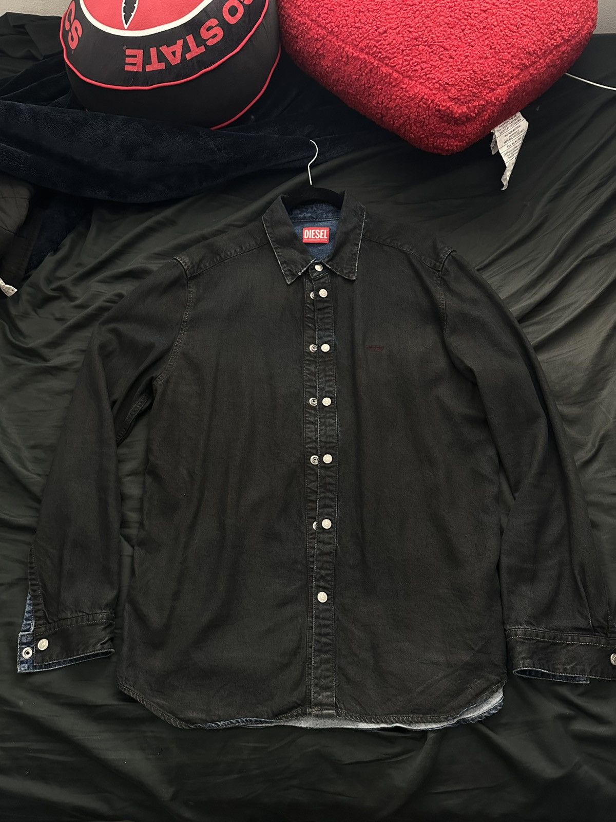 Diesel Diesel D Simply Button Up Size US L / EU 52-54 / 3 - 1 Thumbnail