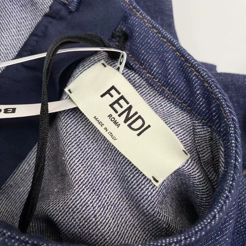 Fendi Fendi size 36 Long-sleeved horse buckle belt denim dress Size XS / US 0-2 / IT 36-38 - 4 Thumbnail