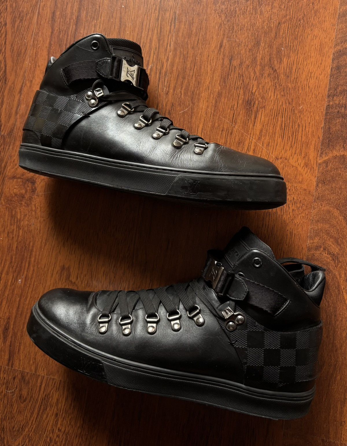 Louis Vuitton Louis Vuitton damier infini hi top leather sneakers Size US 10 / EU 43 - 1 Thumbnail