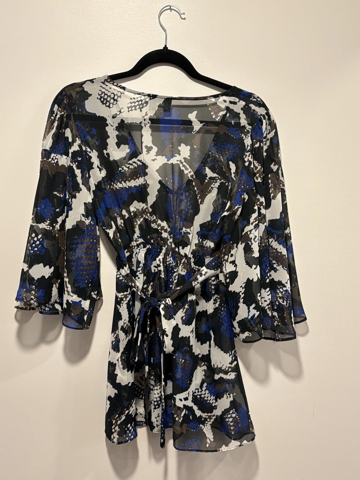 Other ECI Women's Sheer Printed Tunic with Embellished Bust 8/M Size M / US 6-8 / IT 42-44 - 2 Thumbnail