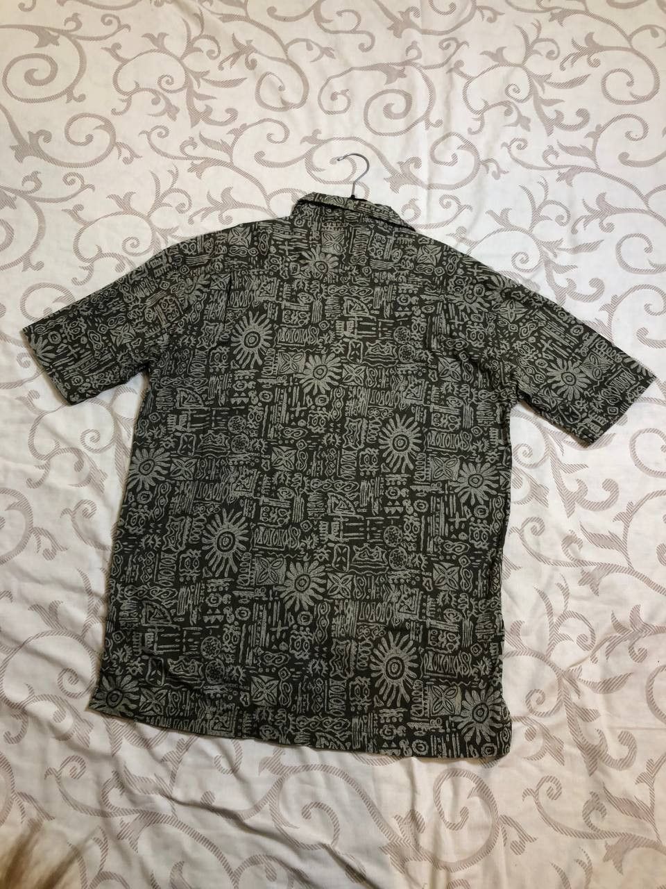 Vintage Giorgio Classics Olive Tribal Pattern Short Sleeve Shirt Size US L / EU 52-54 / 3 - 9 Thumbnail