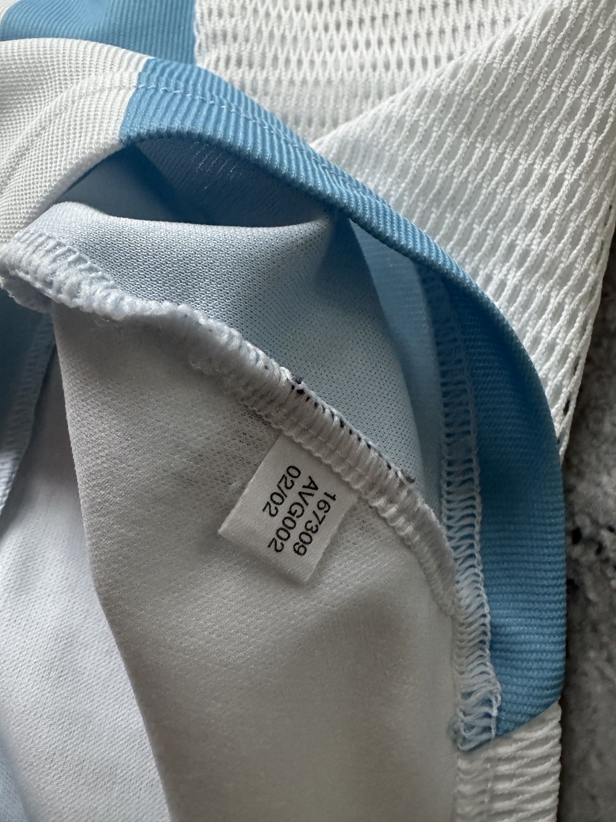 Adidas ARGENTINA 2002/04 Adidas Home Football Jersey size L Size US L / EU 52-54 / 3 - 7 Thumbnail