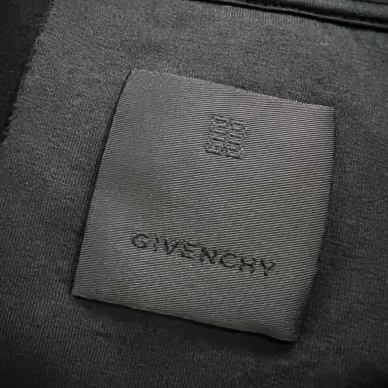 Givenchy Givenchy SizeXXXL Disney Joint Branding Size US M / EU 48-50 / 2 - 2 Thumbnail