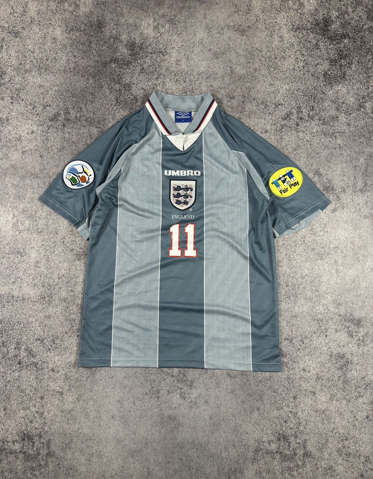 Umbro Vintage Umbro England Heskey 11 Soccer Jersey Blokecore XL Size US XL / EU 56 / 4 - 1 Thumbnail