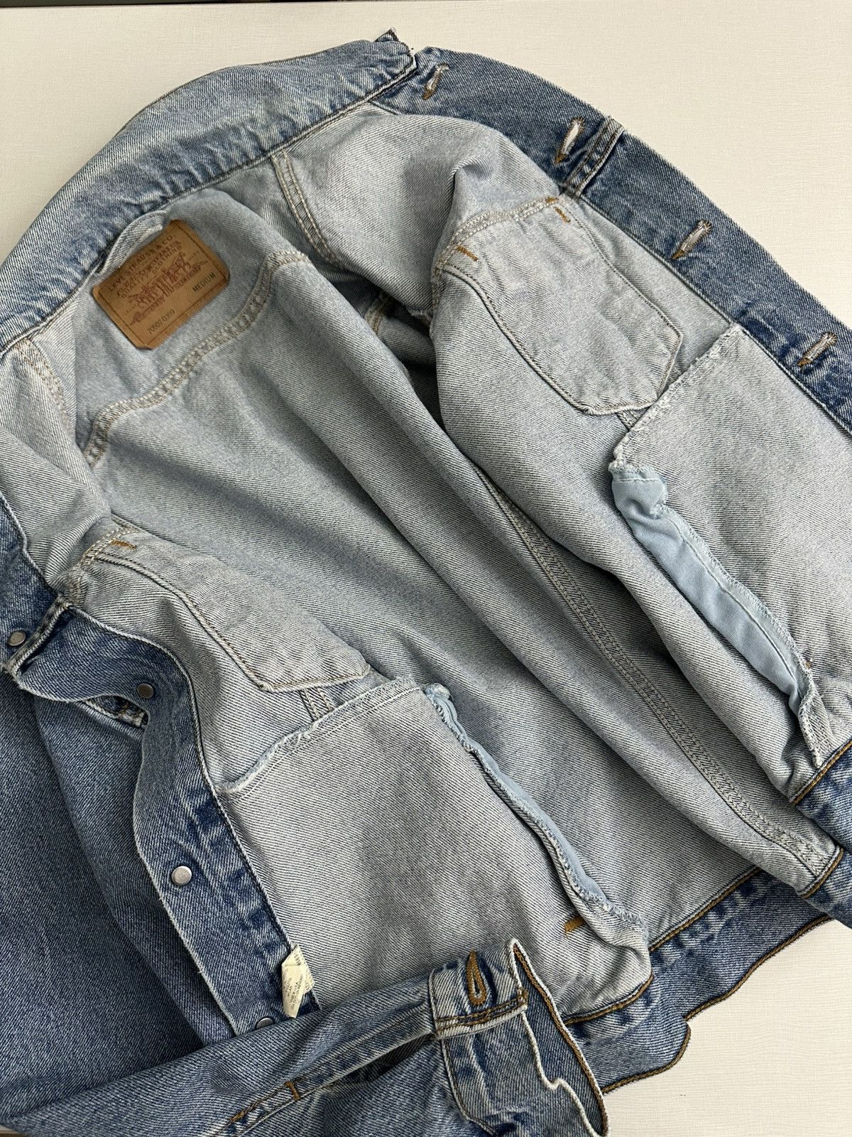 Levi's × Levi's Vintage Clothing × Vintage Vtg 90s Levi's 527 Buttons Stamp Trucker Jacket Made in USA Size US M / EU 48-50 / 2 - 4 Thumbnail