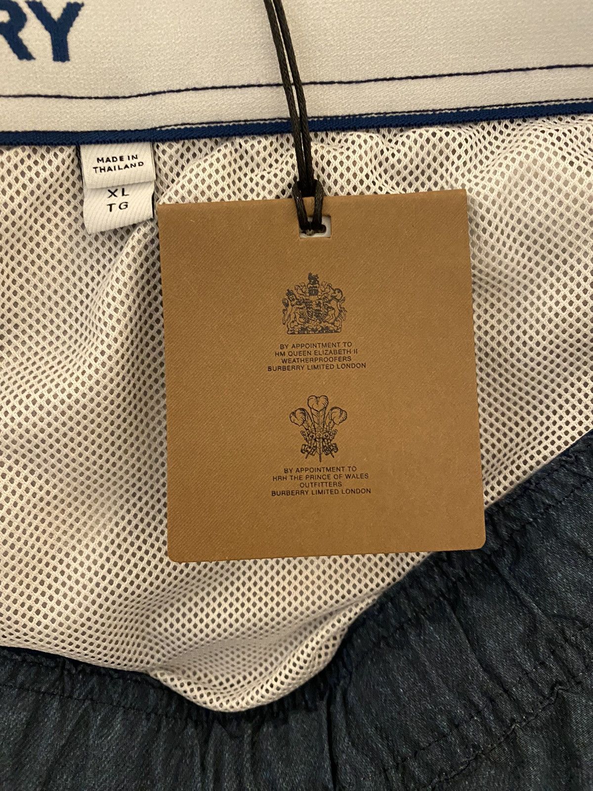 Burberry Burberry Shark Print Swim Shorts XL Size US 38 / EU 54 - 8 Thumbnail