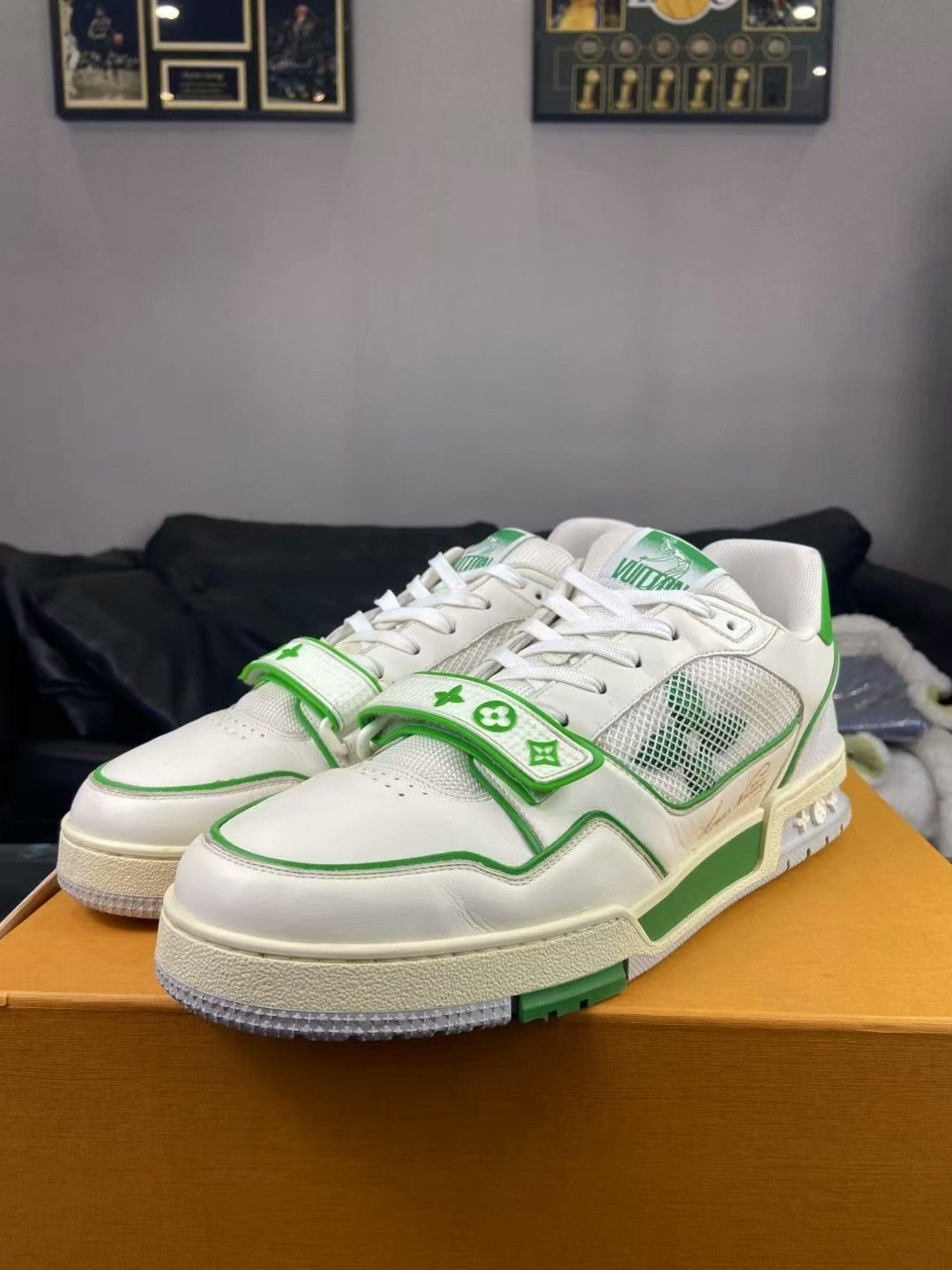 Nike Nike Training Green Lowtop Sneakers 10.5 Men Size US 10.5 / EU 43-44 - 1 Thumbnail